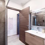 Lianora By Quokka 360 - Comfortable And Modern Flat In The Centre Of Lägenhet Como