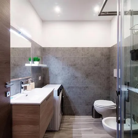 Lianora By Quokka 360 - Comfortable And Modern Flat In The Centre Of דירה קומו